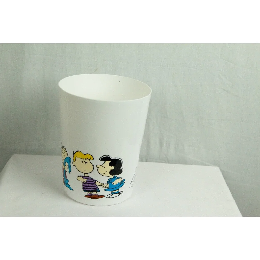 Peanuts Charlie Brown Snoopy Gang Plastic Wastebasket Trash Can White 2019